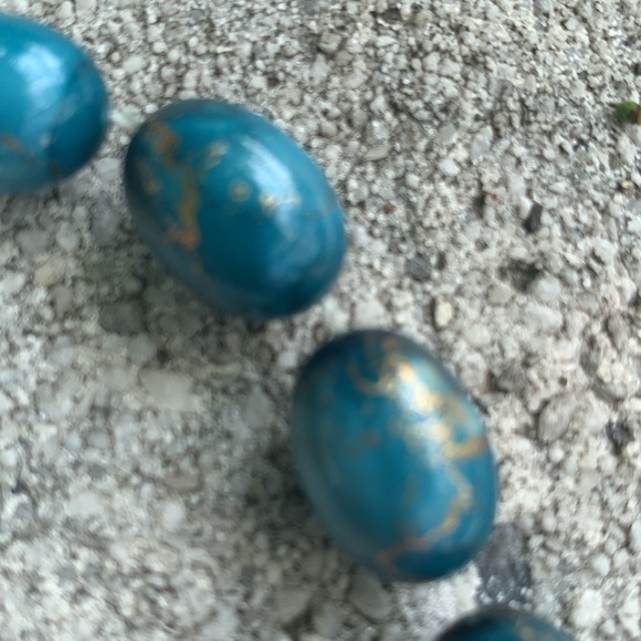 Turquoise beads with gold accents makes this necklace. Nice beachy touch. - Picture 2 of 3